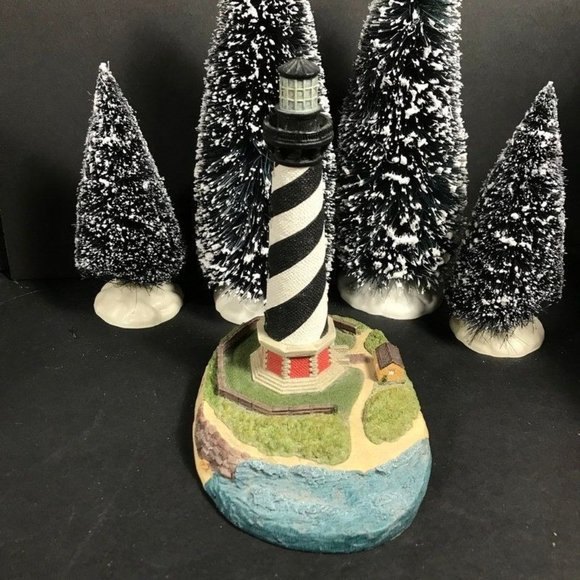 Vintage Cape Hatteras Lighthouse sculpture, resin Harbour lights Lighthouse figu - Picture 2 of 9